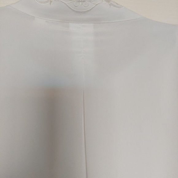 NOS W/Tag Kathie Lee White Blouse W/White Embroidery W/Side Slits On Bottom - Picture 10 of 16